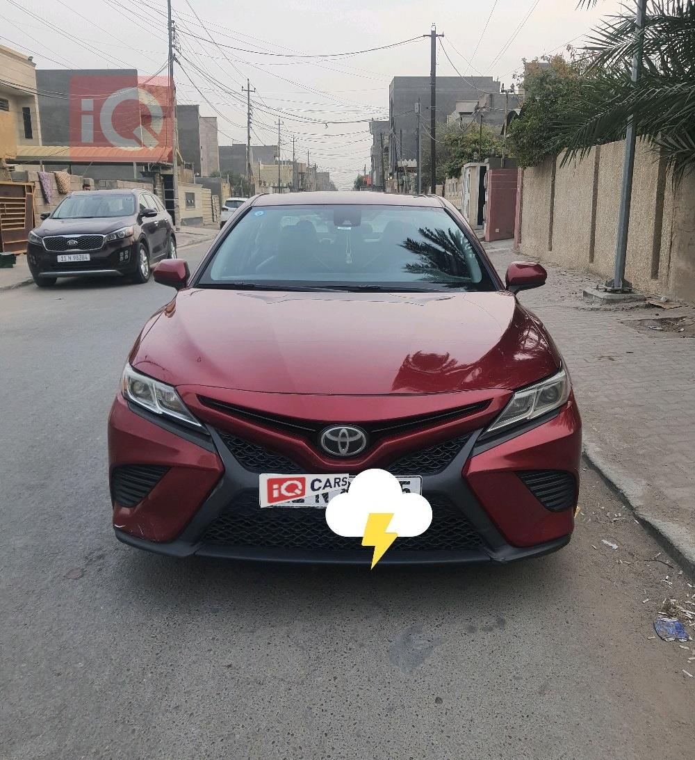 تۆیۆتا کامری